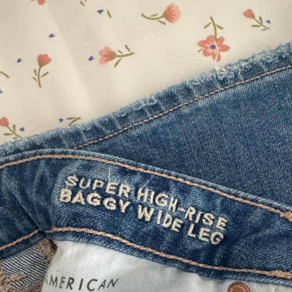 American Eagle Outfitters Dreamy Drape High Rise Jeans - Picture 3 of 8